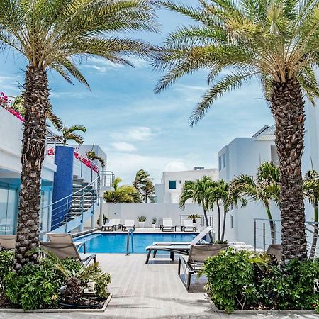 Ocean Z Boutique Hotel Palm Beach Esterno foto
