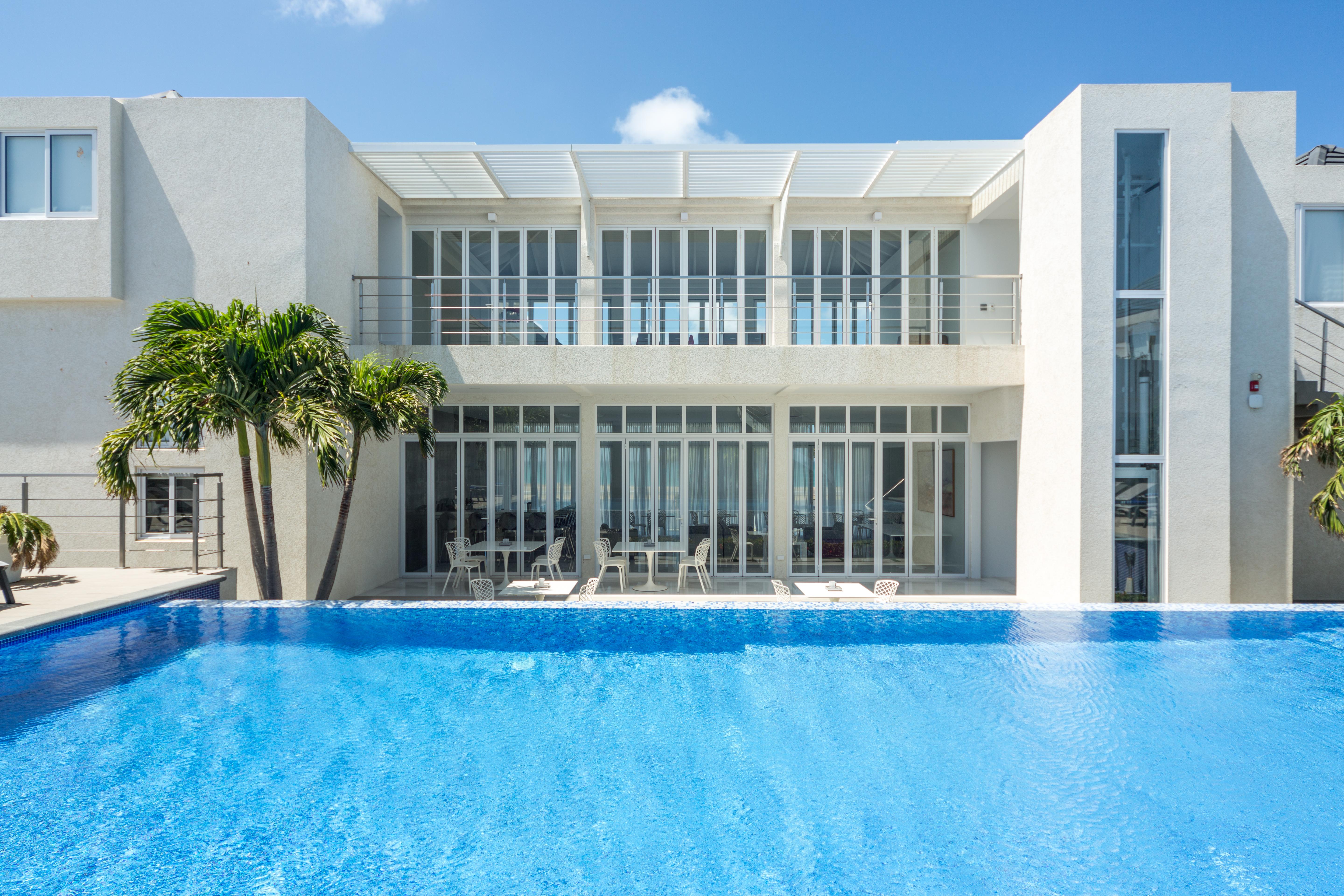 Ocean Z Boutique Hotel Palm Beach Esterno foto