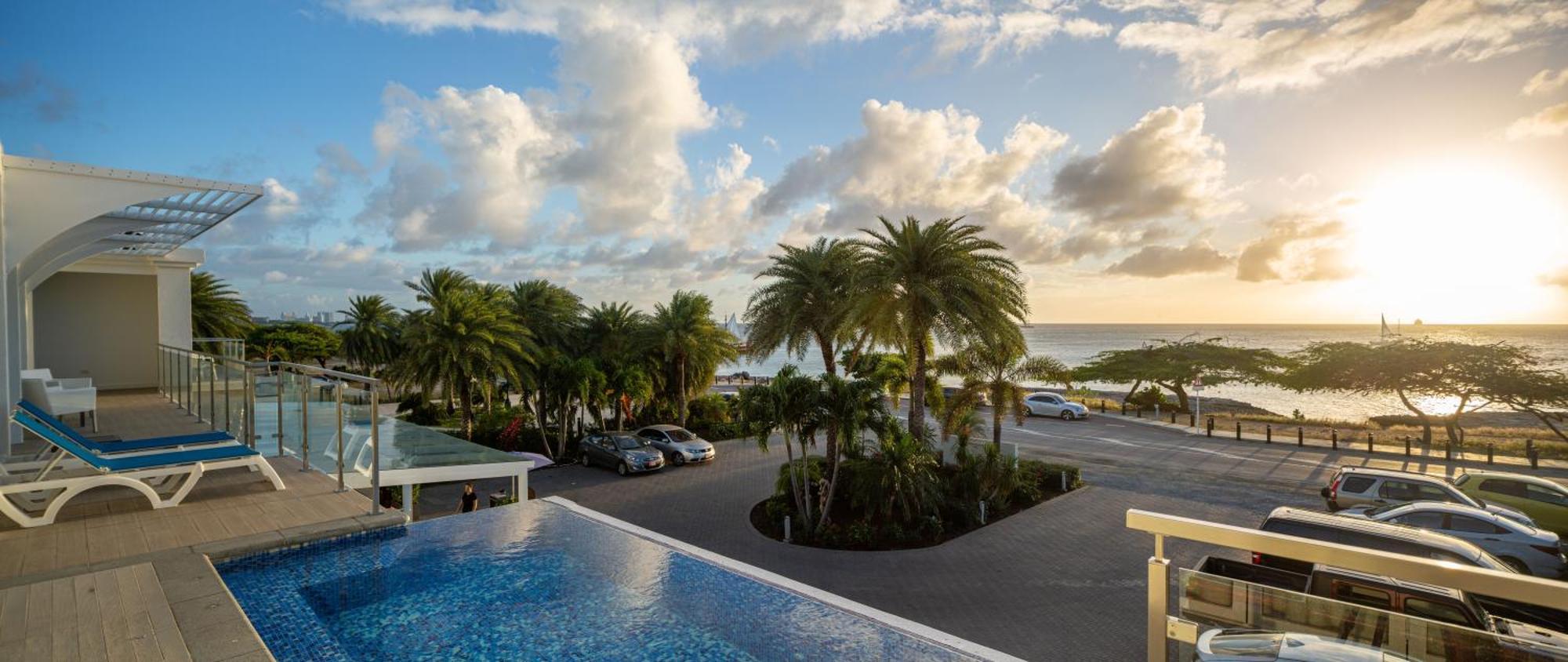 Ocean Z Boutique Hotel Palm Beach Esterno foto