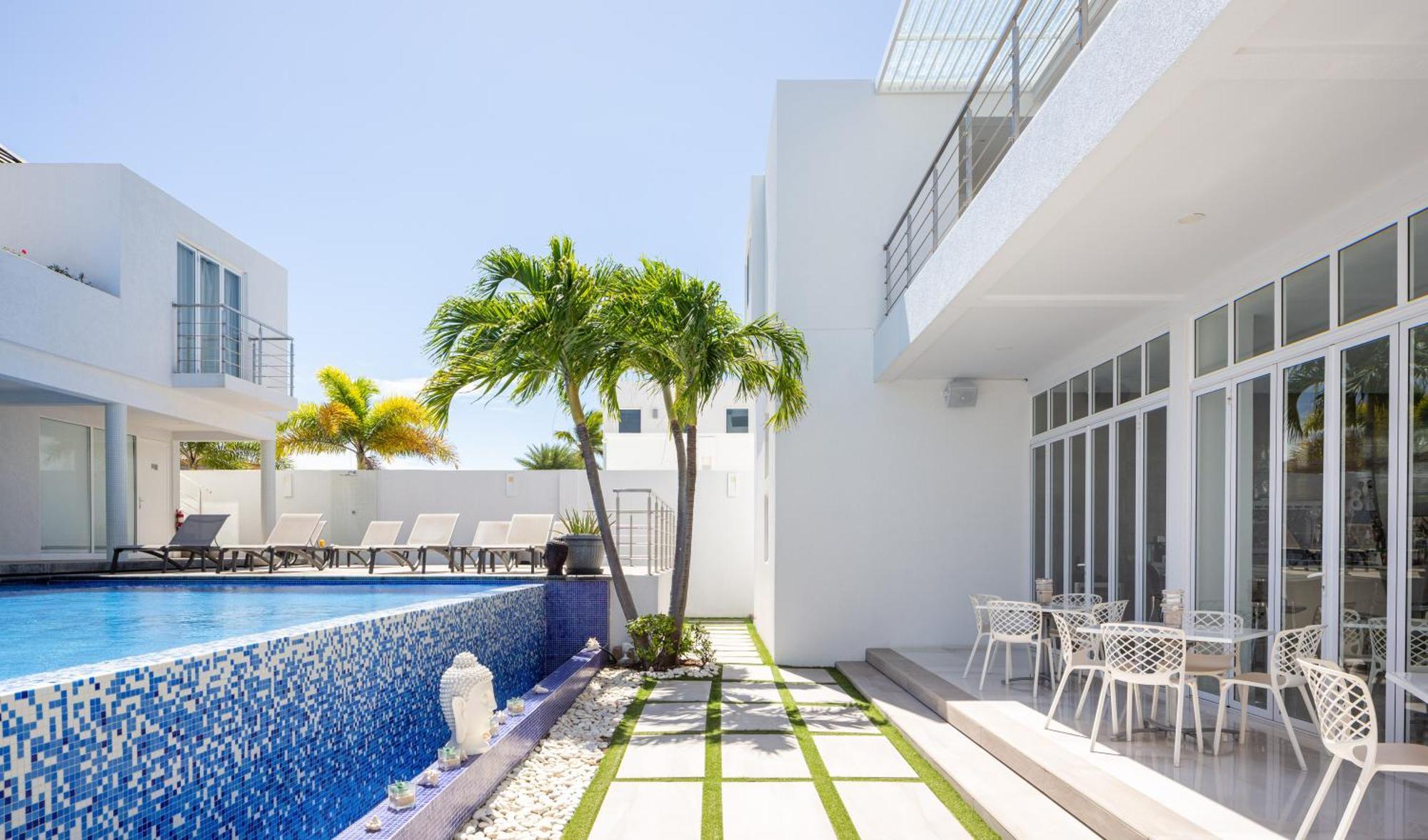 Ocean Z Boutique Hotel Palm Beach Esterno foto
