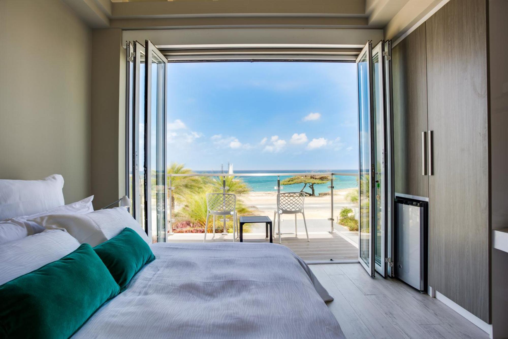 Ocean Z Boutique Hotel Palm Beach Esterno foto
