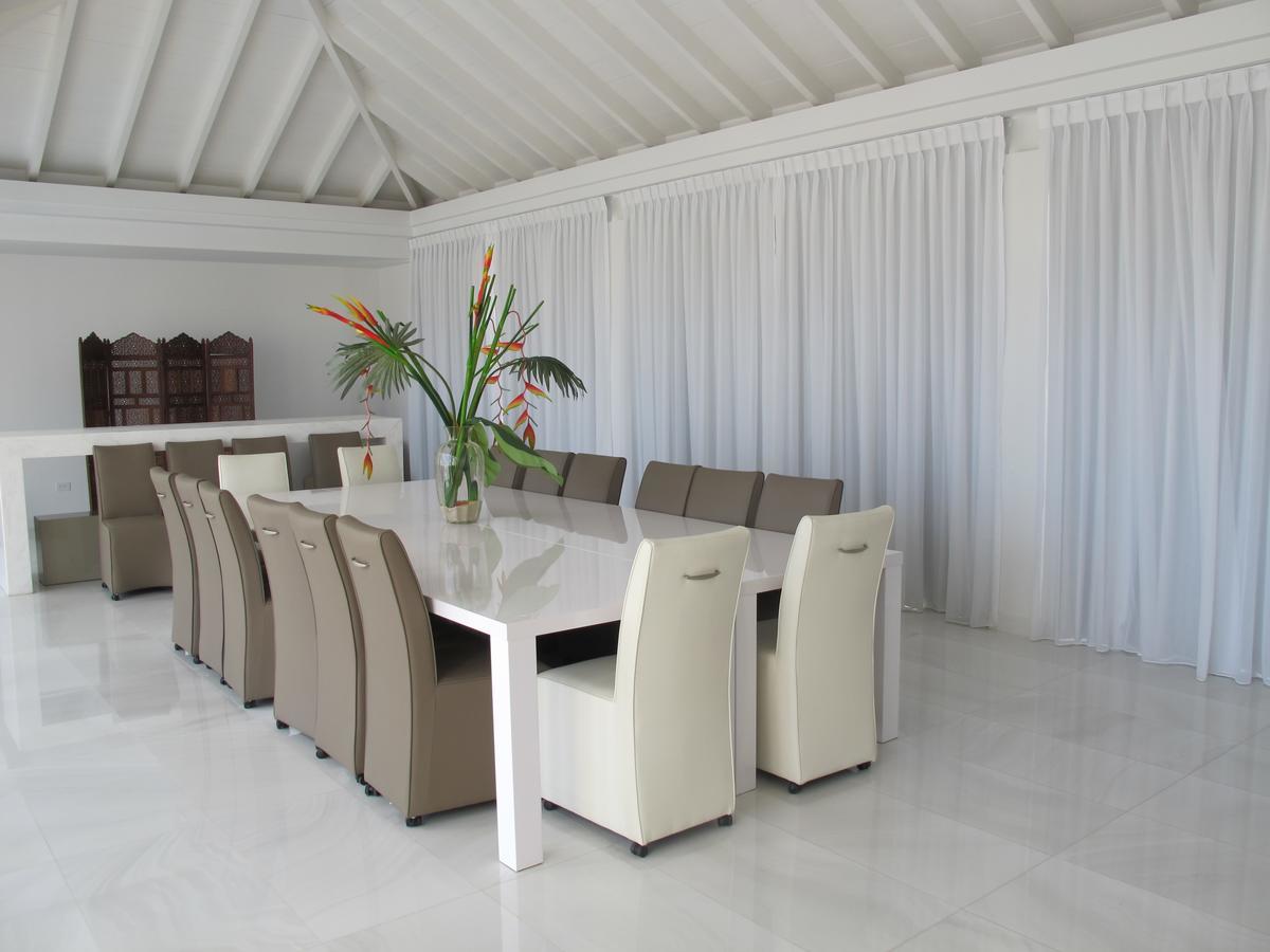 Ocean Z Boutique Hotel Palm Beach Esterno foto